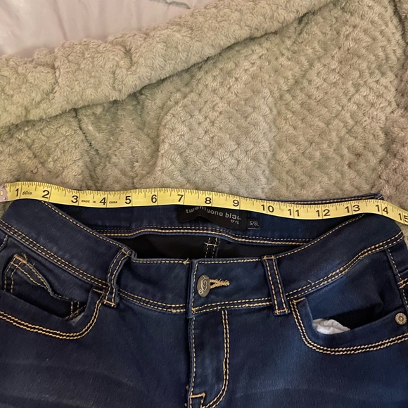 Jeans - Picture 5 of 6